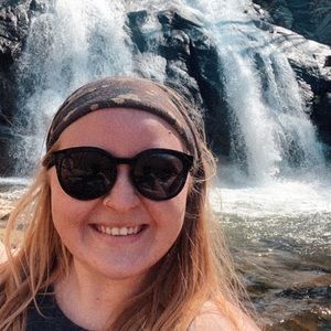 Meet your Posher, Rebecca